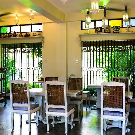 Casita Aurora Bed And Breakfast Legazpi Exterior photo