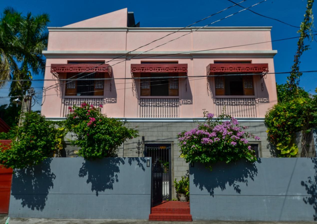 Casita Aurora Bed And Breakfast Legazpi Exterior photo